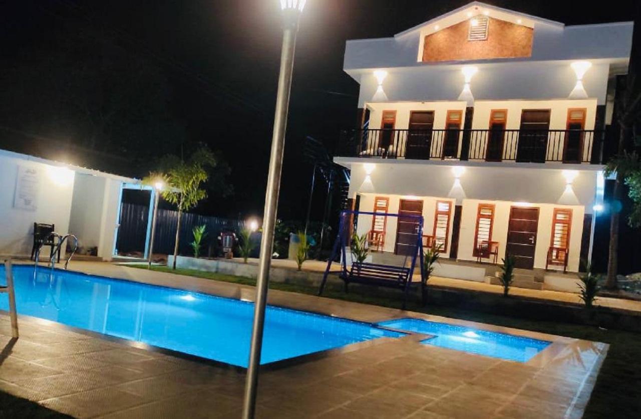 The Lavender Resort Waynad Vaduvanchal 외부 사진