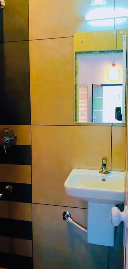 The Lavender Resort Waynad Vaduvanchal 외부 사진