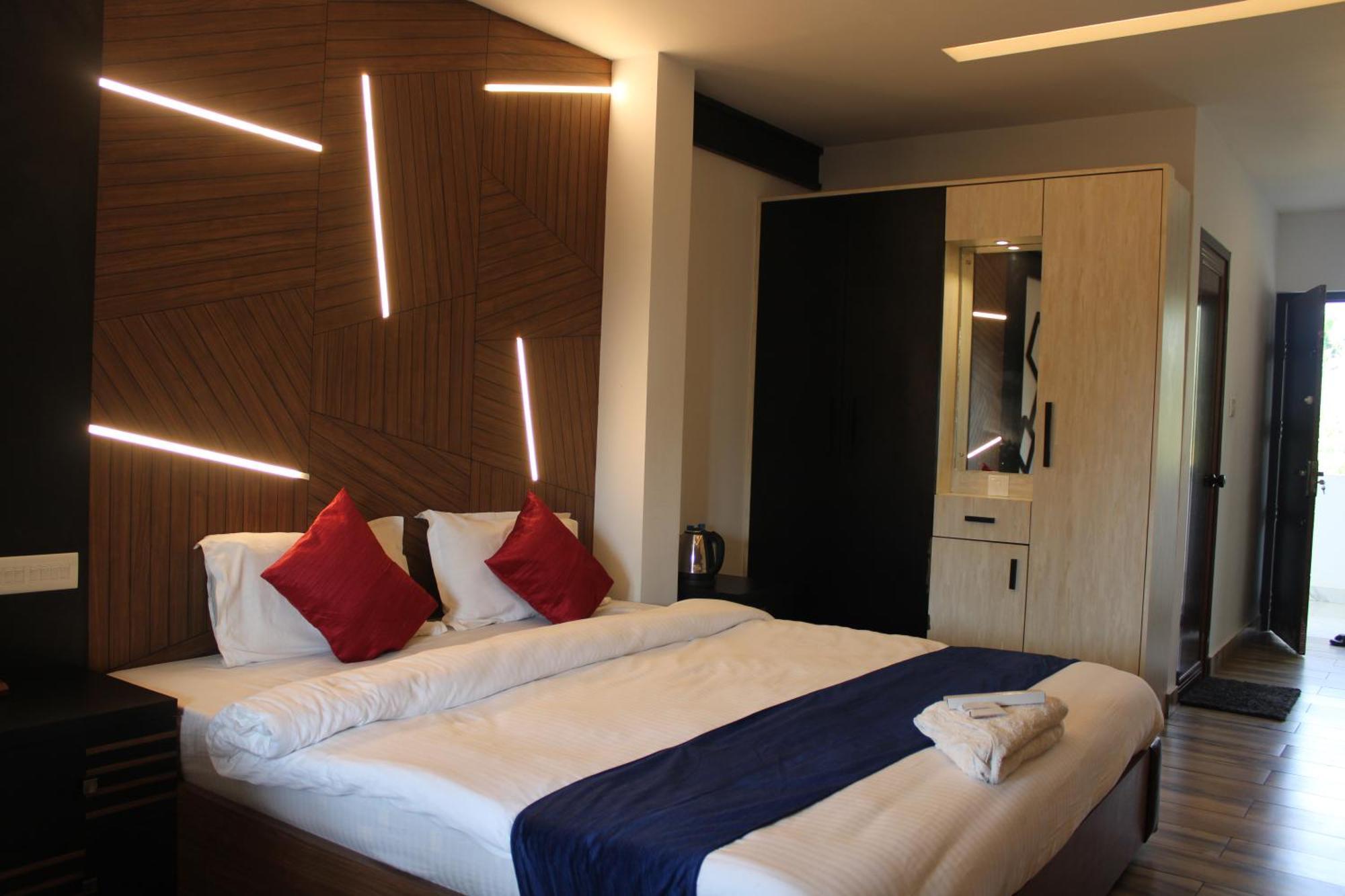 The Lavender Resort Waynad Vaduvanchal 외부 사진